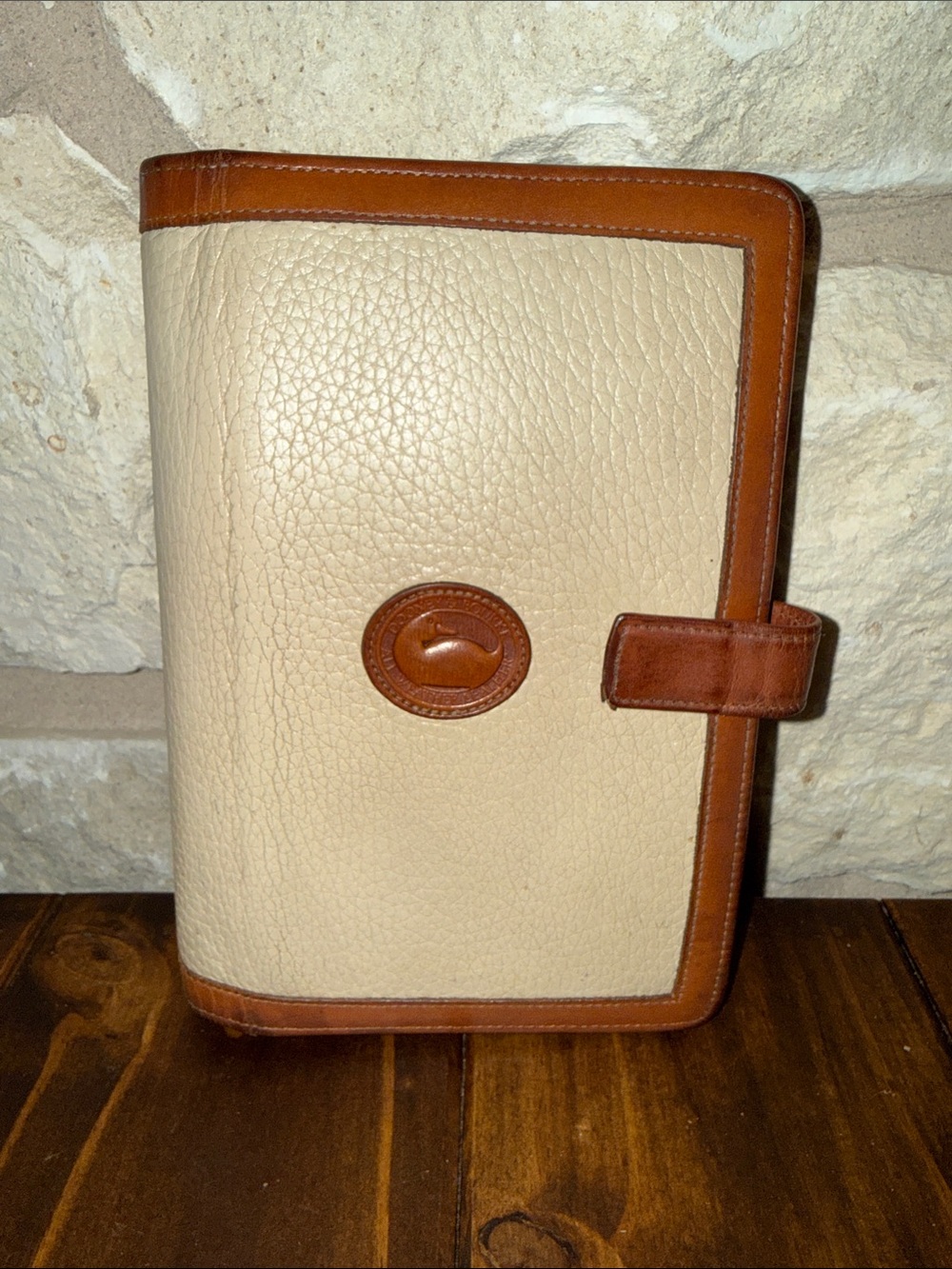 Dooney & Bourke vintage Bone / British Tan leather Organizer